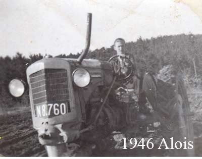 UNRA Traktor  Winkelhofer 